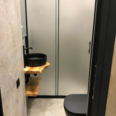 Stylish 2bdr Gramada, Free Parking Apartment